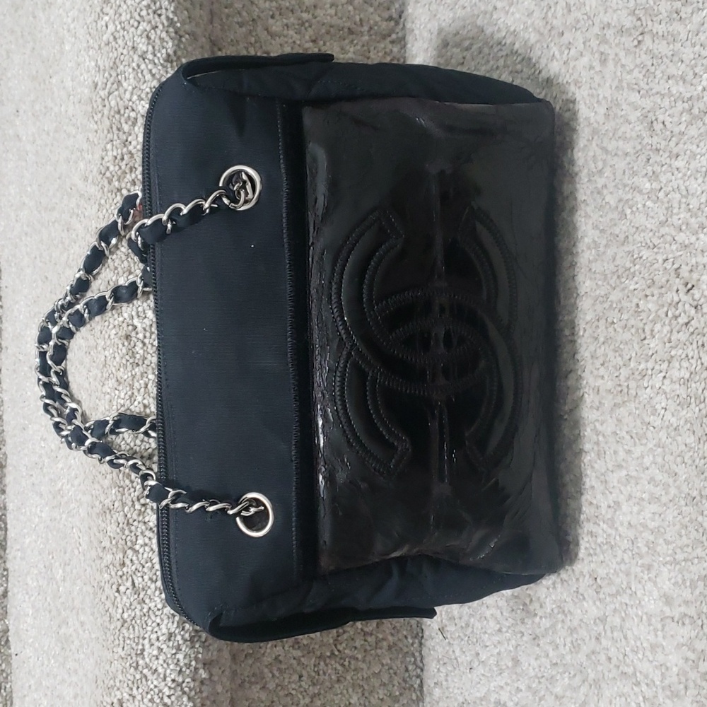 Chanel quilted chain bag Authentic Patent Leather And Nylon